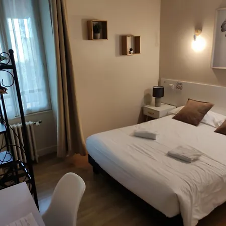 Hotel Le P'tit Monde 2*