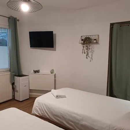 Hotel Le P'tit Monde 2*