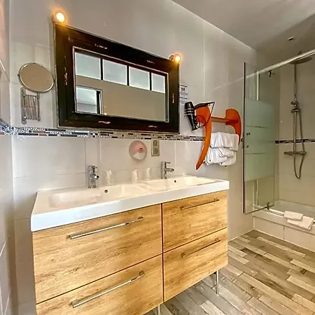Hotell Le P'tit Monde Montignac-Lascaux