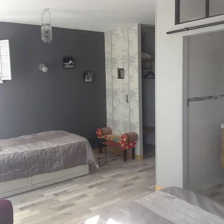 Hotel Le P'tit Monde 2*