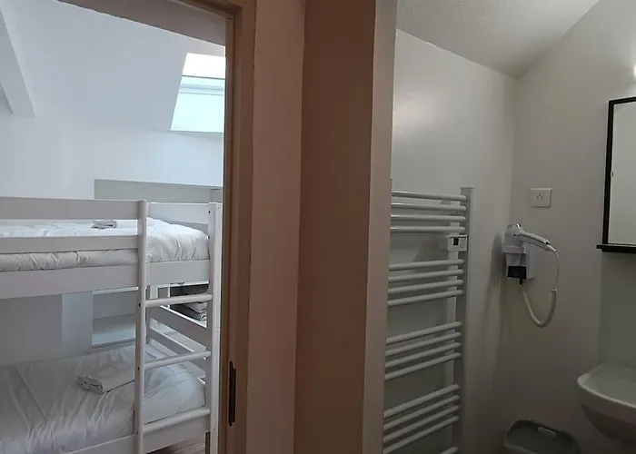 乐帕特莫德酒店 酒店 2*