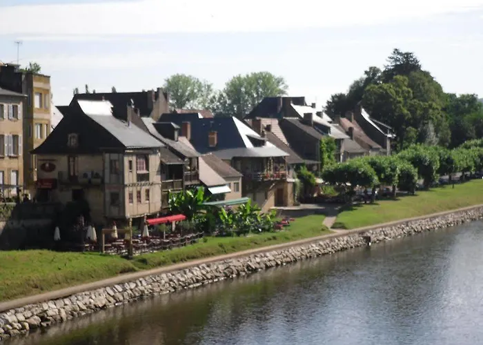 乐帕特莫德酒店 酒店